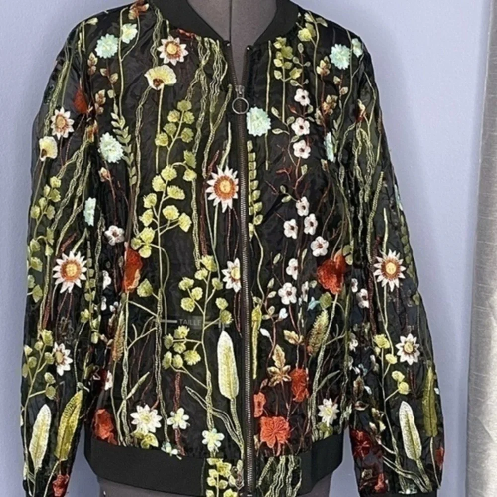 Niemen Marcus jacket size Med. Embroidered bomber jacket - Picture 1 of 8